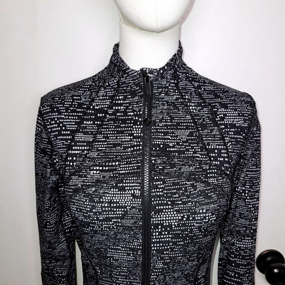 Lululemon Define Jacket Luxtreme Digital Rain Jacquard Black White Size 4 - Picture 3 of 13